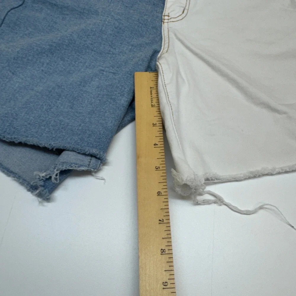 AKIRA Shorts Womens Large Blue White Two Tone Colorblock Cut Off Streetwear